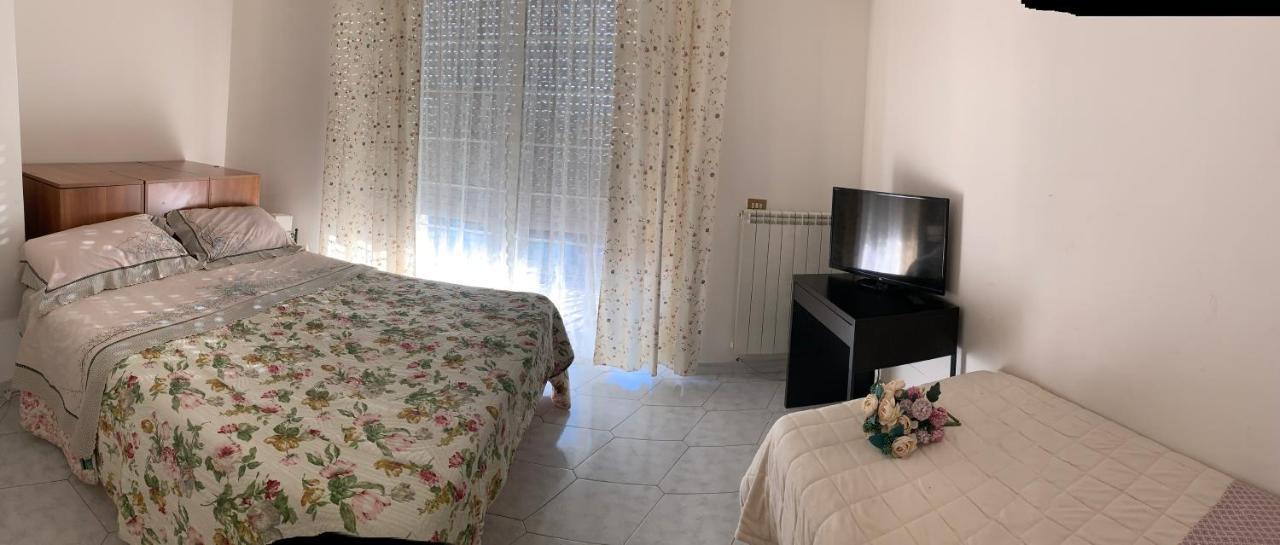 Ferienwohnung 'Panta Rei' Mentana Exterior foto